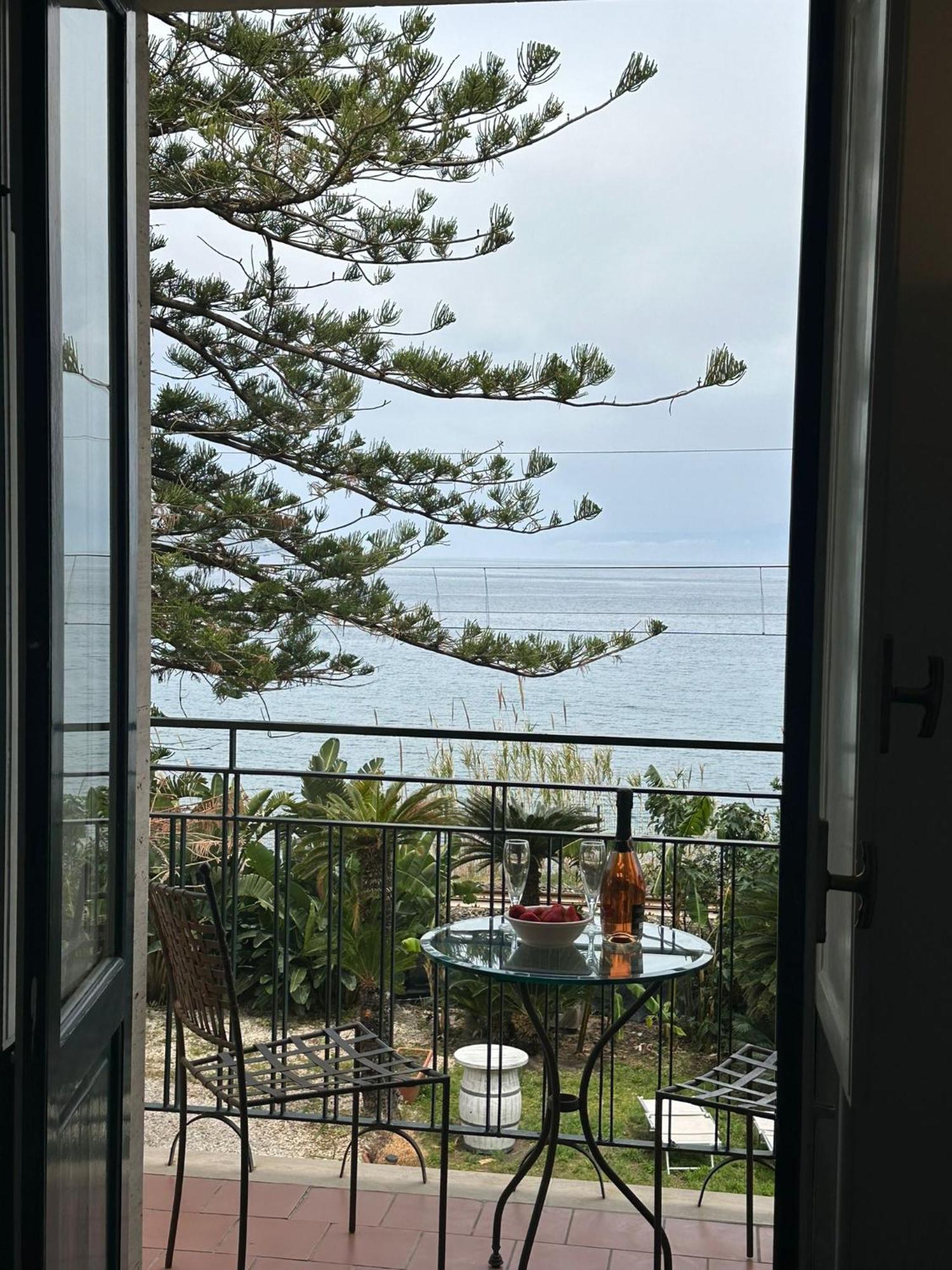 Hotel Baia Delle Sirene Taormina Exterior photo