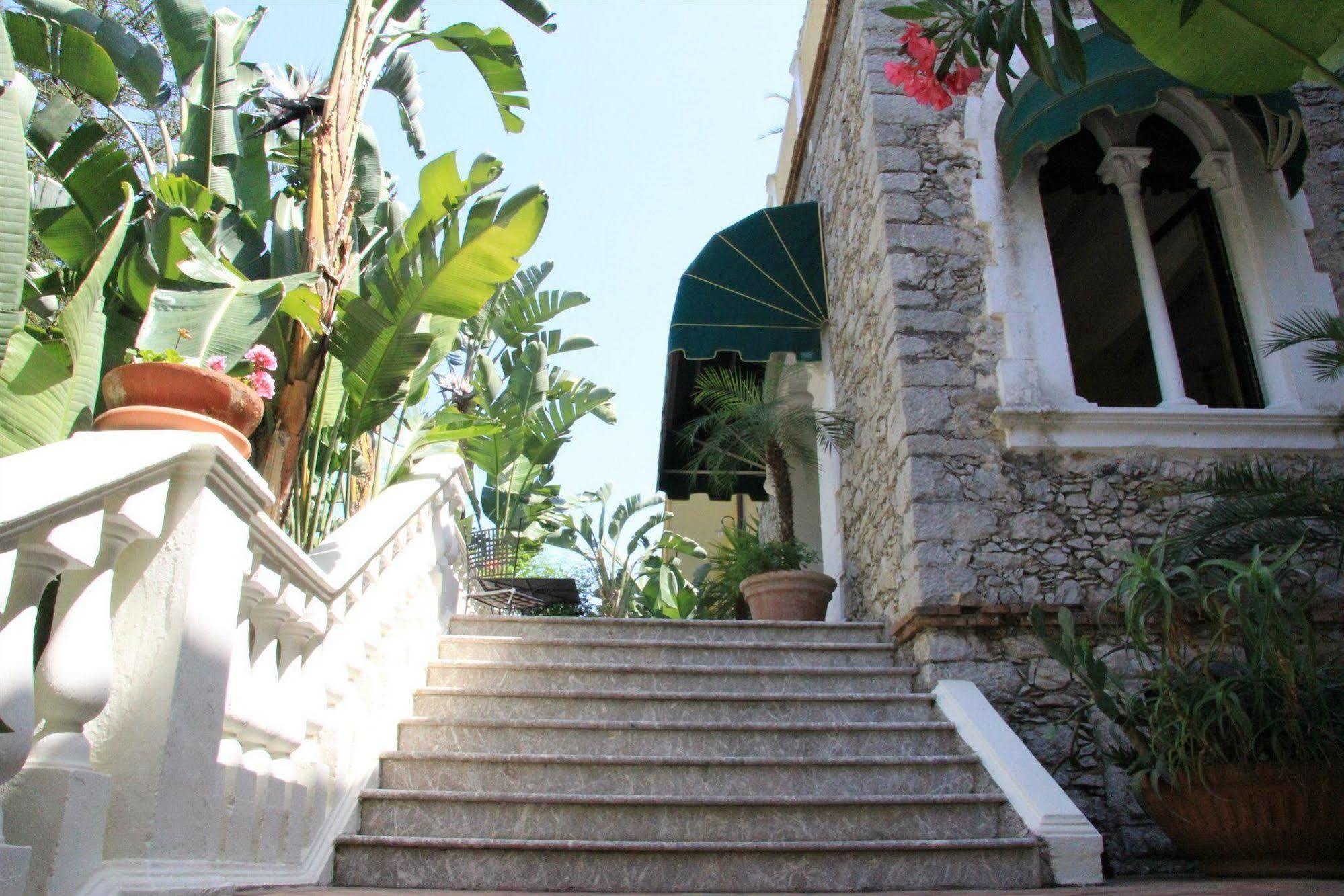 Hotel Baia Delle Sirene Taormina Exterior photo